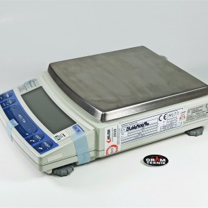 Shimadzu UX 6202 HV